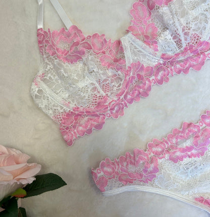 Amoréa Radiance Lingerie Set