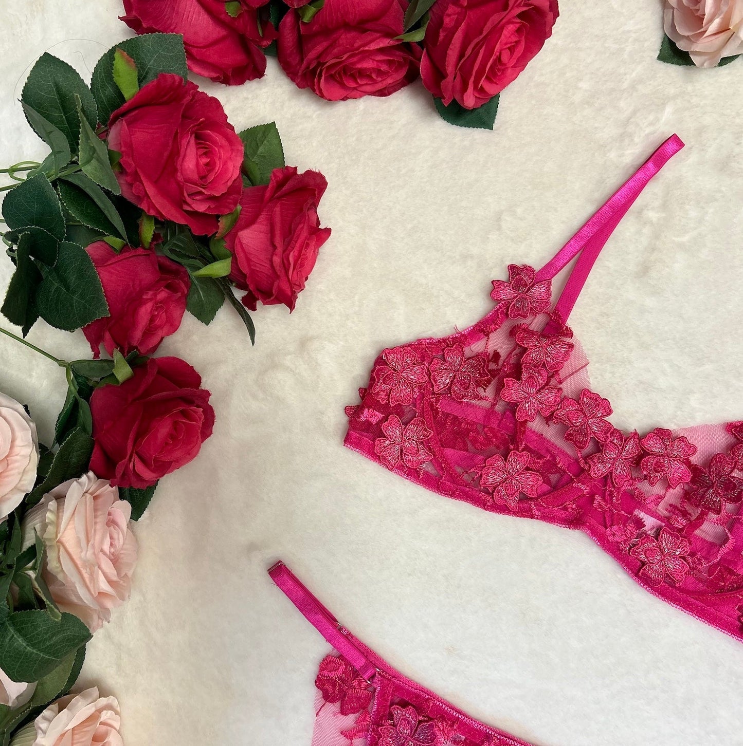 Amoréa Whisper Lingerie Set